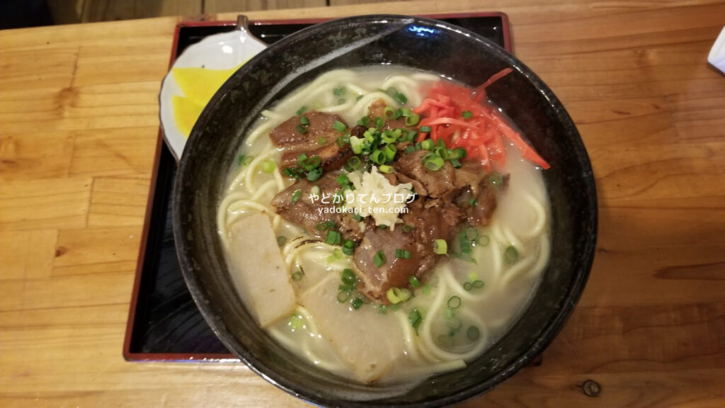 与那国島さとやのそば