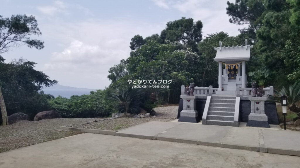 尖閣神社から見える海