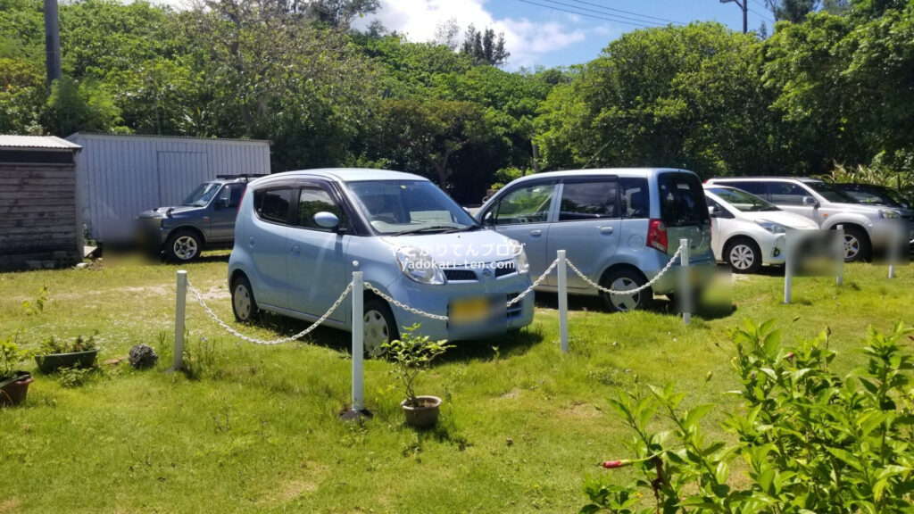 宮良農園フルーツパーラーの駐車場